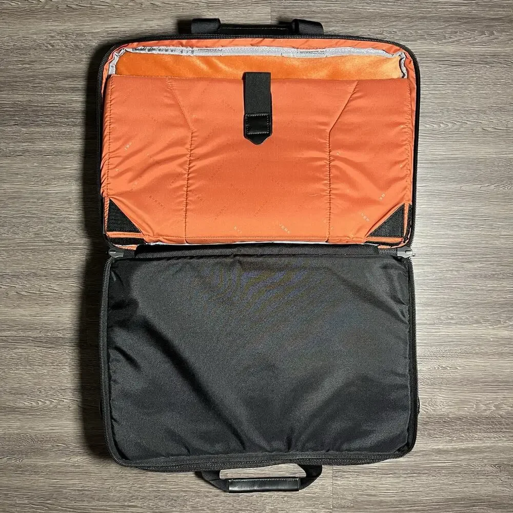 Everki Versa Premium Briefcase 17.3